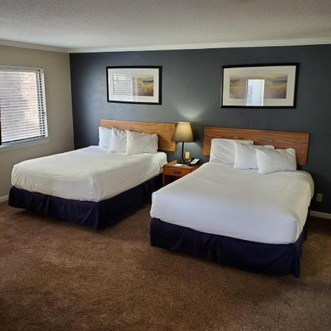 Sterling Hotel And Suites Clive エクステリア 写真